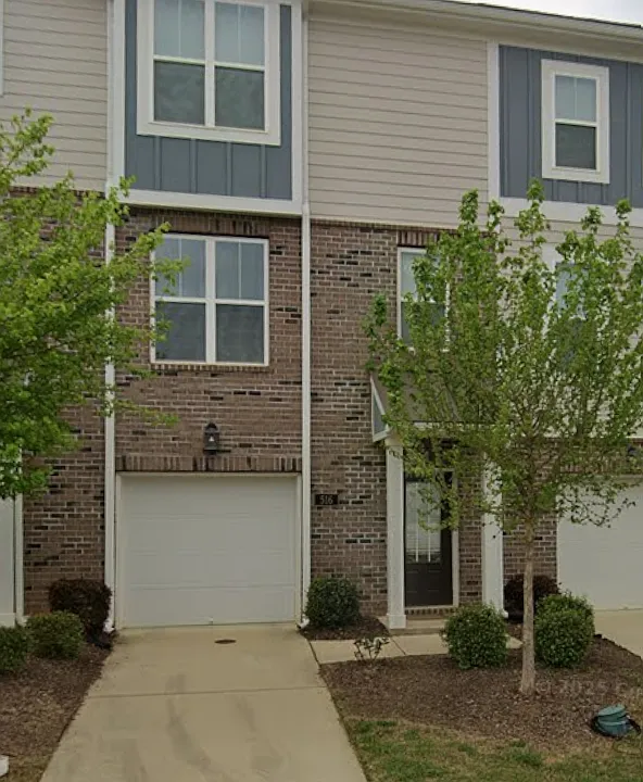 516 Skymont Dr