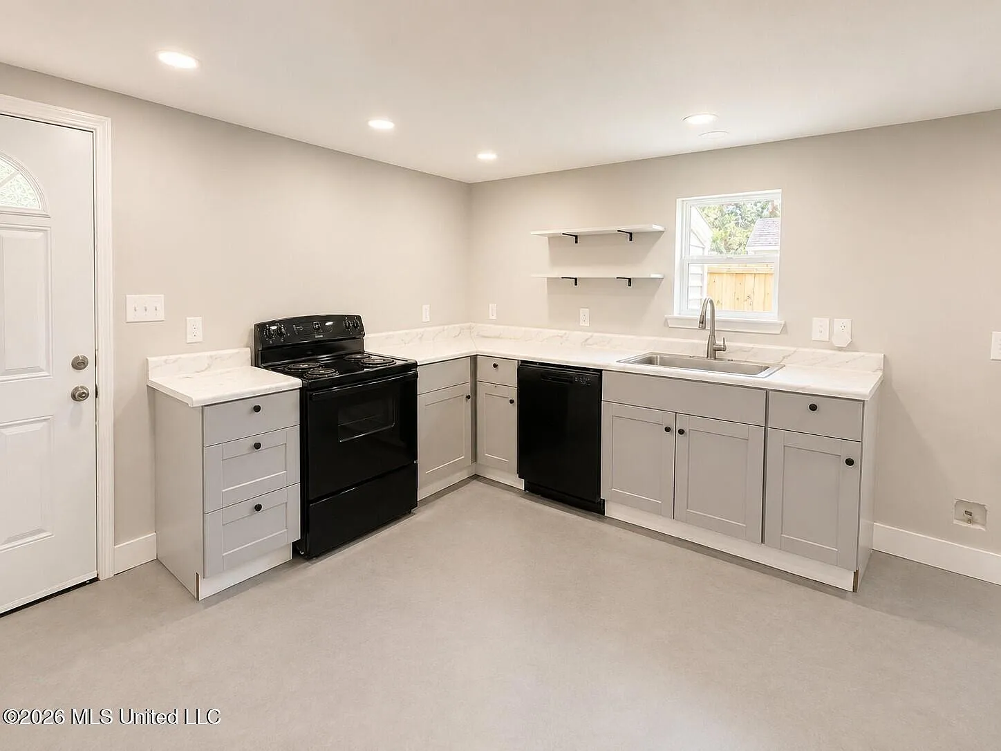 2 bed, 1.0 bath, 800 sqft, $1,300 — Photo 4