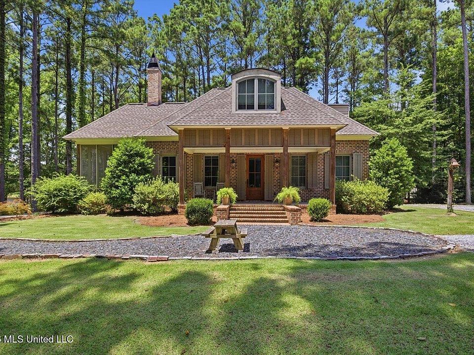 1st image of 103 Lake Shore Cove