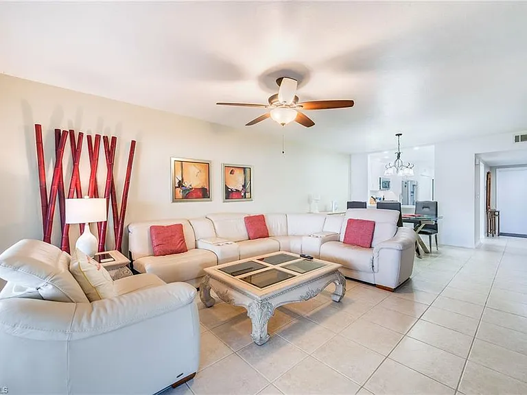 1802 Kings Lake Blvd #2-101 — Photo 3