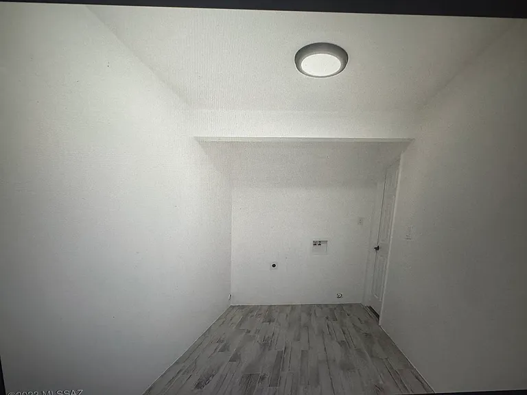 3661 W Eastham Ln — Photo 10