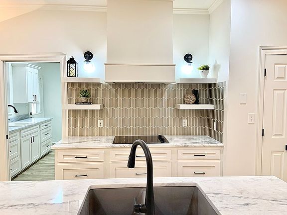 5th image of 5016 Willow Chase Dr
