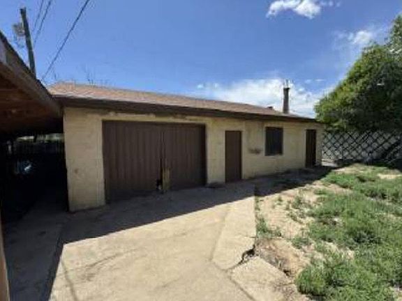 3rd image of 2104 W 19th St