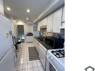 4056 Northfield Rd, Highland Hills, OH 44122