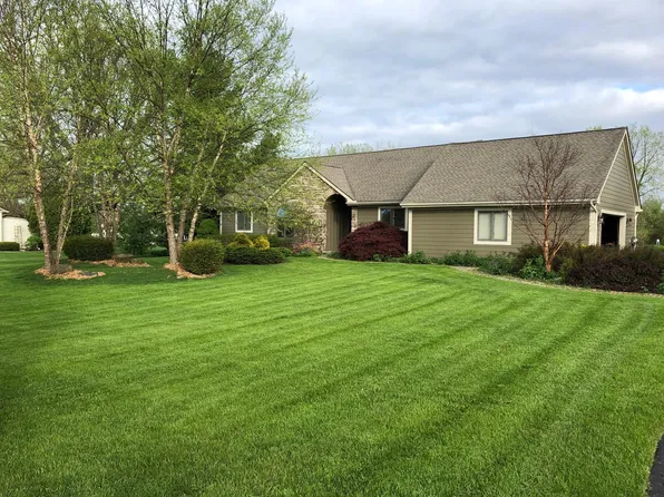 1335 Silo Ridge Dr, Ann Arbor, MI 48108