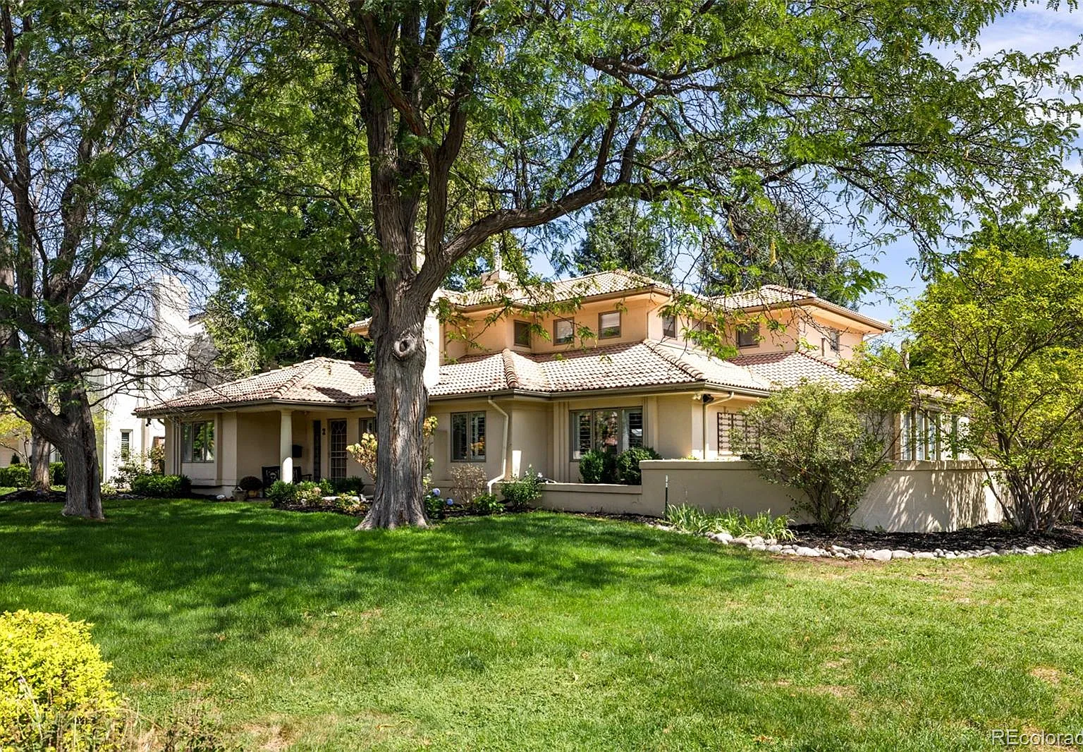 4 bed, 3.5 bath, 3671 sqft, $6,000 — Photo 3