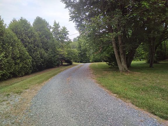 Driveway leading to cottages
