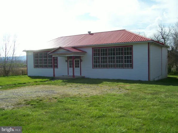 1172 Us Highway 220 Rte S, Moorefield, WV 26836