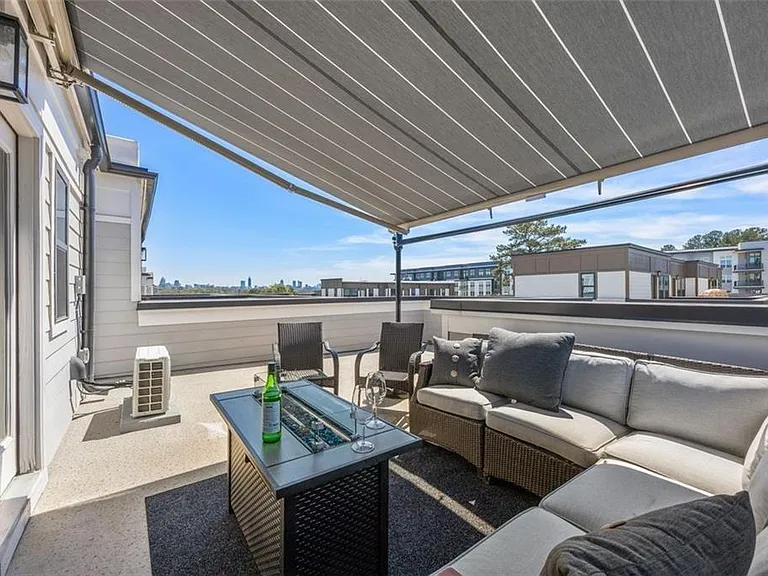 2145 Burnside Dr NW — Photo 48