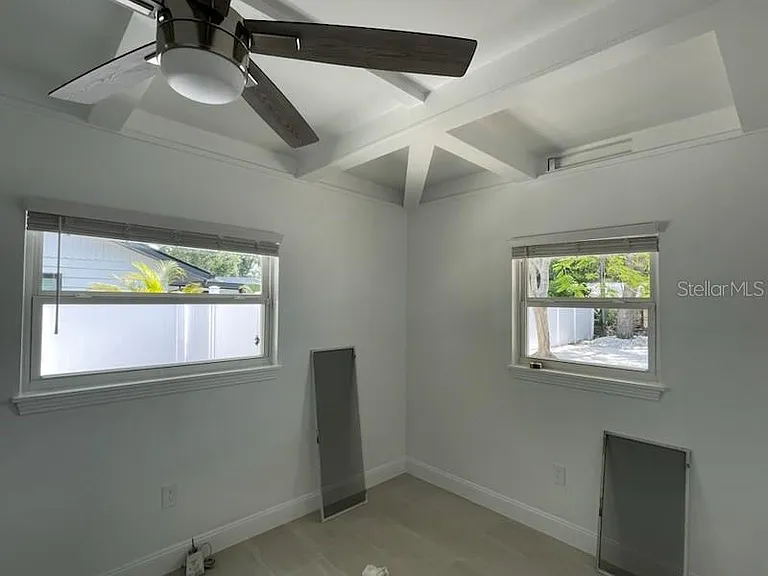 2559 E Paulstan Ct — Photo 15