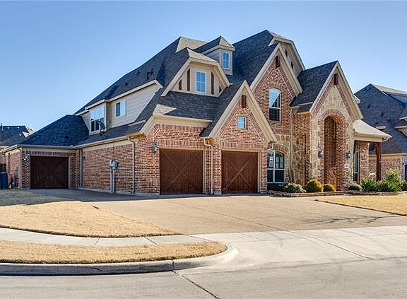 3rd image of 4503 Blue Grass Ct