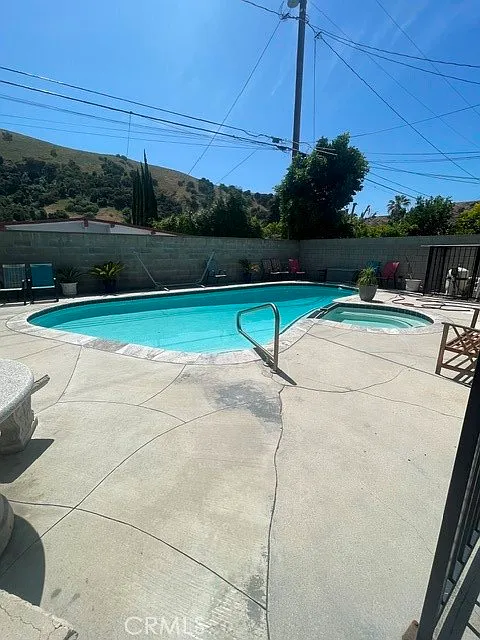 Studio, 400 sqft, $1,600 — Photo 2