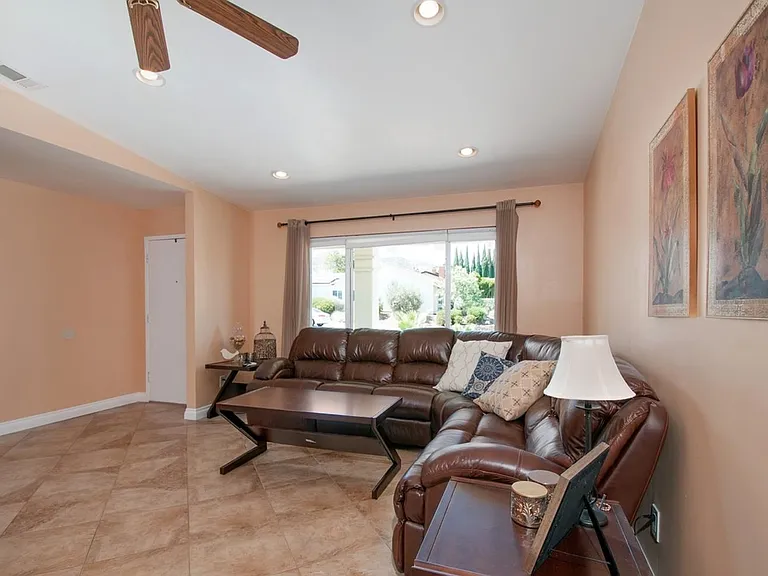 9959 Shoredale Dr — Photo 6