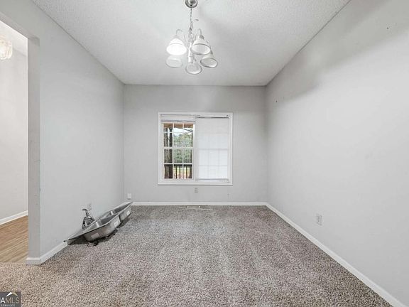 5th image of 4435 Old Fairburn Rd
