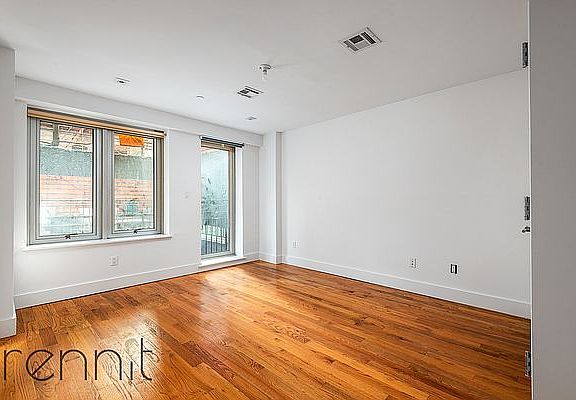 3rd image of 168 Meserole St APT 1B