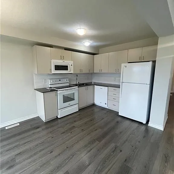 1266 Michael Cir — Photo 5