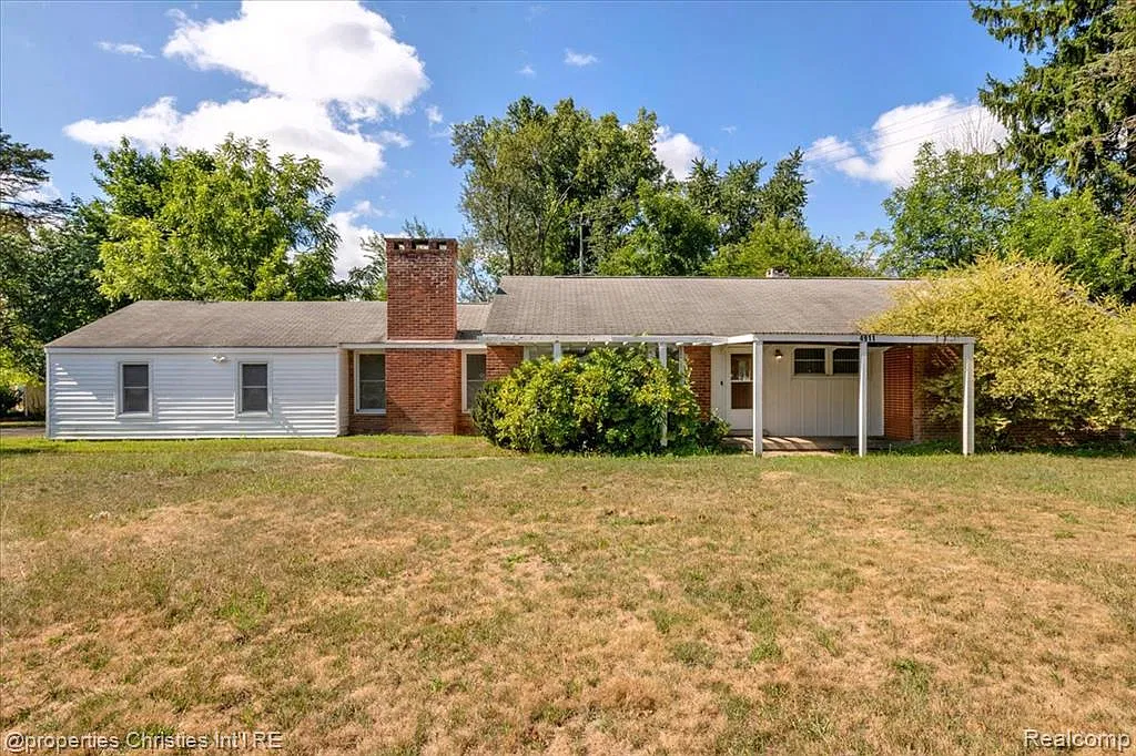 3 bed, 2.0 bath, 1719 sqft, $2,500 — Photo 1