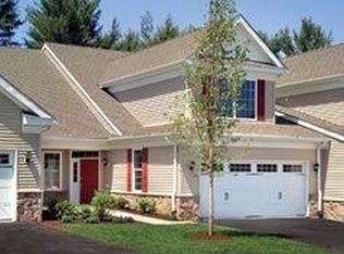 30 Watkins Dr, Newtown, CT 06470