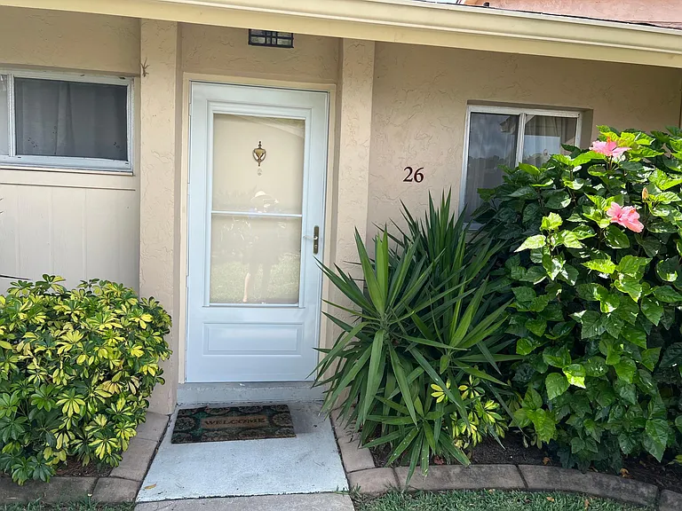 2772 Woodgate Ln #26 — Photo 4