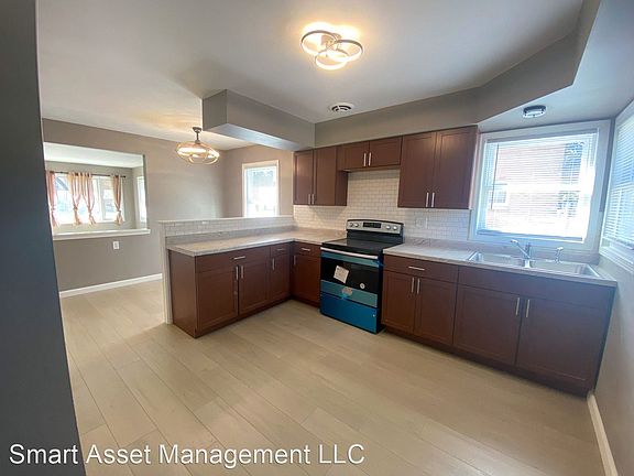 4th image of 6011 N 62nd St #11426241