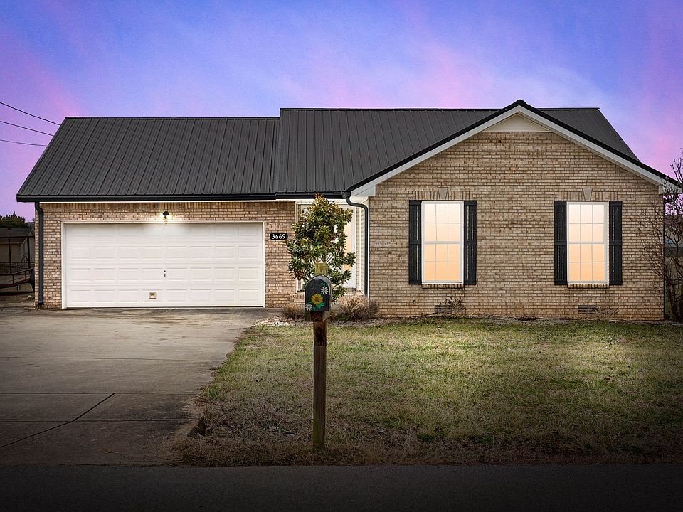 1st image of 3669 Gracelawn Dr