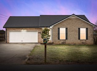 3669 Gracelawn Dr, Clarksville, TN 37040