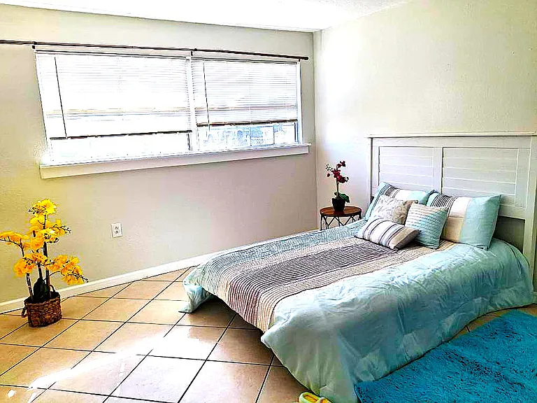 5641 94th Ter — Photo 18