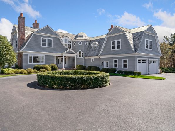 14 Apaucuck Point Rd, Westhampton, NY 11977
