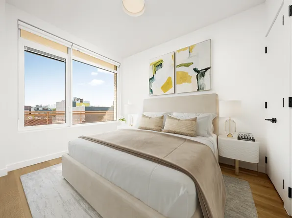 828 Metropolitan Avenue image 6 of 14