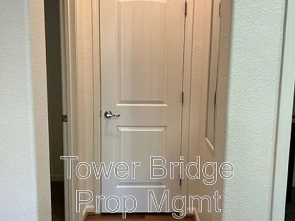 2nd image of 3057 Village Park Dr