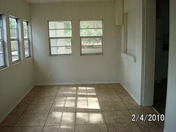 4th image of 45615 Pennsylvania St