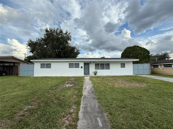 1950 NW 190th Ter, Miami Gardens, FL 33056