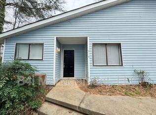 918 Lakewood Ln, Jonesboro, GA 30238