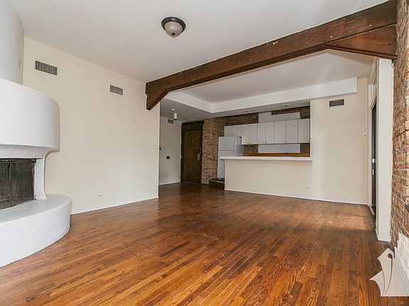4th image of 3001 N Broadway St #3JC