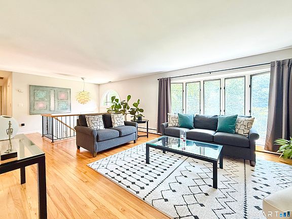 4th image of 3 Susan Court
