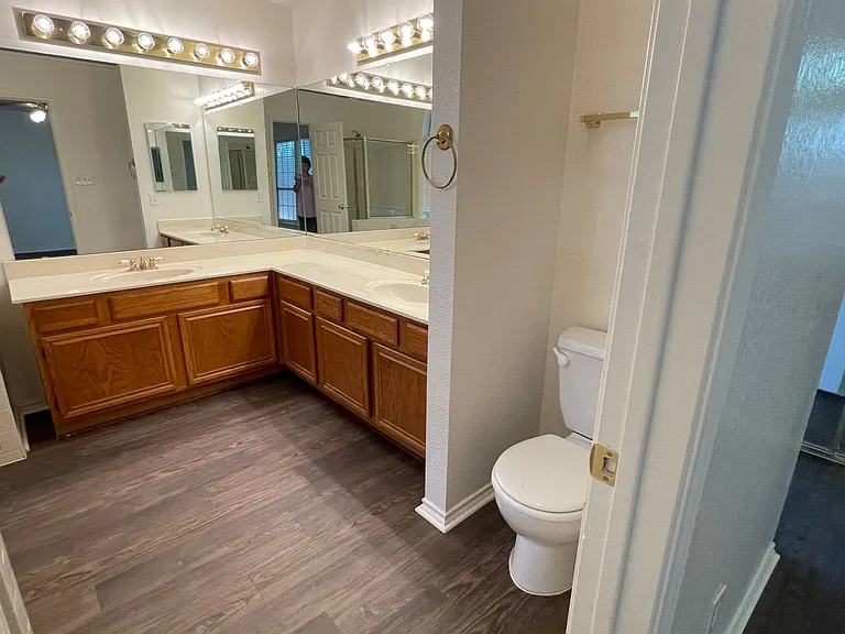 202 Chamblin Dr — Photo 23