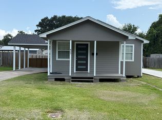 422 Avenue D, Port Neches, TX 77651