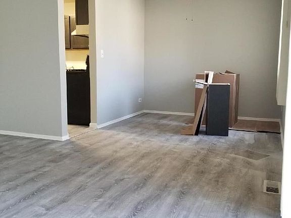 5th image of 1013 Sandpiper Ct