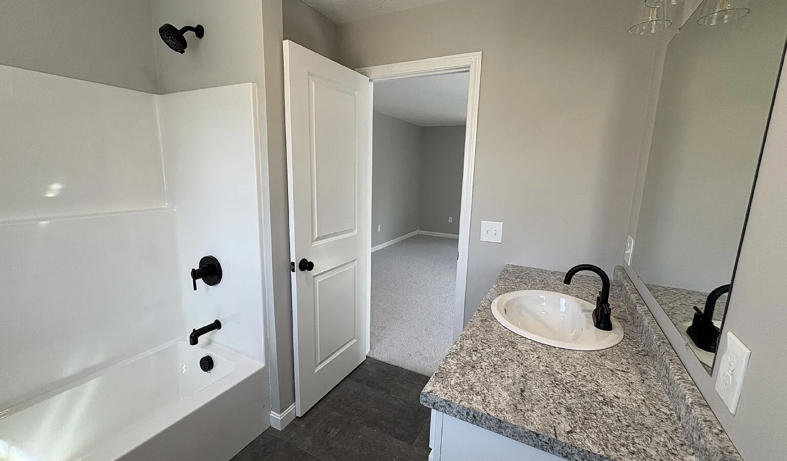 3 bed, 2.5 bath, 1500 sqft, $3,000 — Photo 2