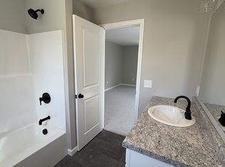 13 Prospect St, North Berwick, ME 03906