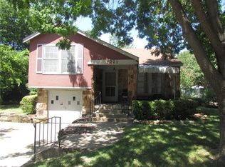 1221 Sylvan Ave, Dallas, TX 75208