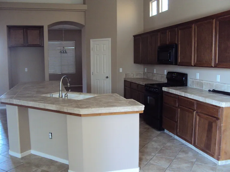 2744 N Duke Ct — Photo 4