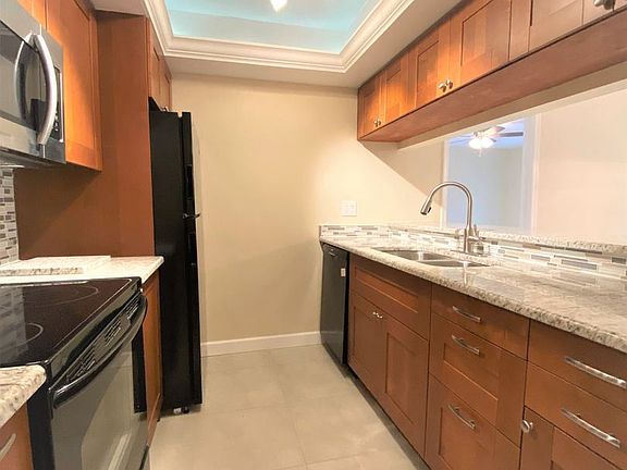 5th image of 1452 Wildwood Lakes Blvd #D103