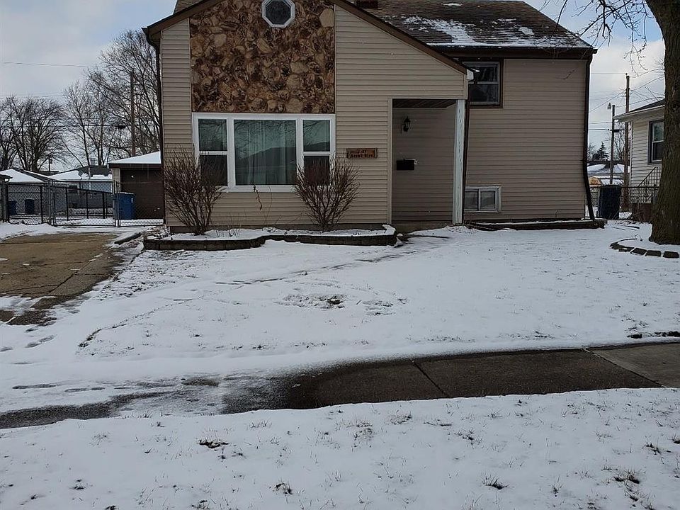 1st image of 2827 Grand Blvd