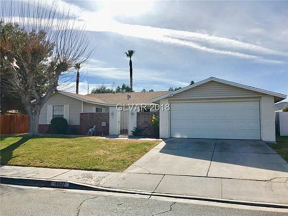 2nd image of 4807 El Tesoro Ave
