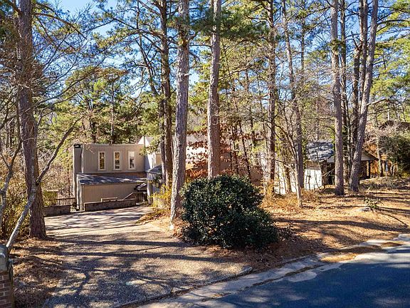 3rd image of 11073 Bainbridge Dr