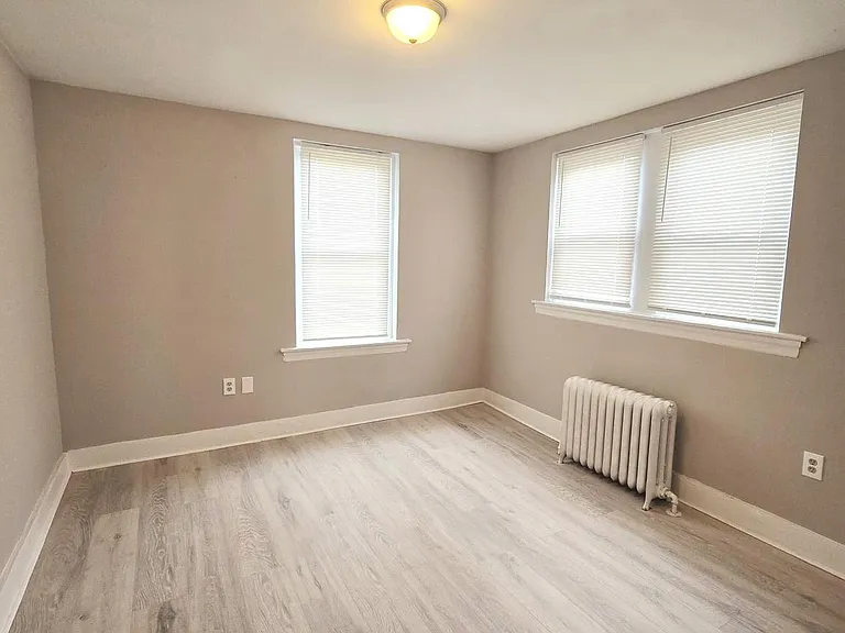 5109 N Fairhill St — Photo 10