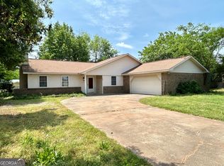 134 Foxwood Cir, Bonaire, GA