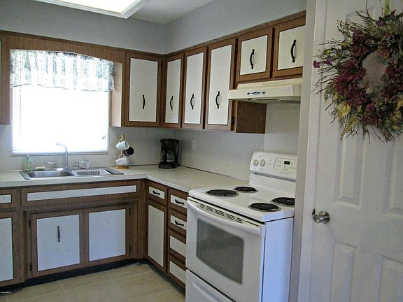 5th image of 1805 Cowan Dr