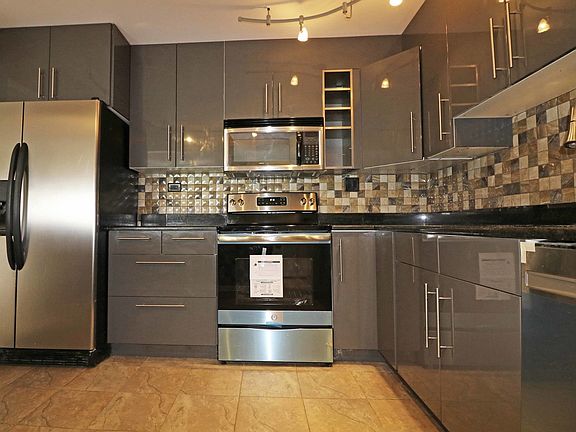 3rd image of 375 Plum Creek Dr #3032